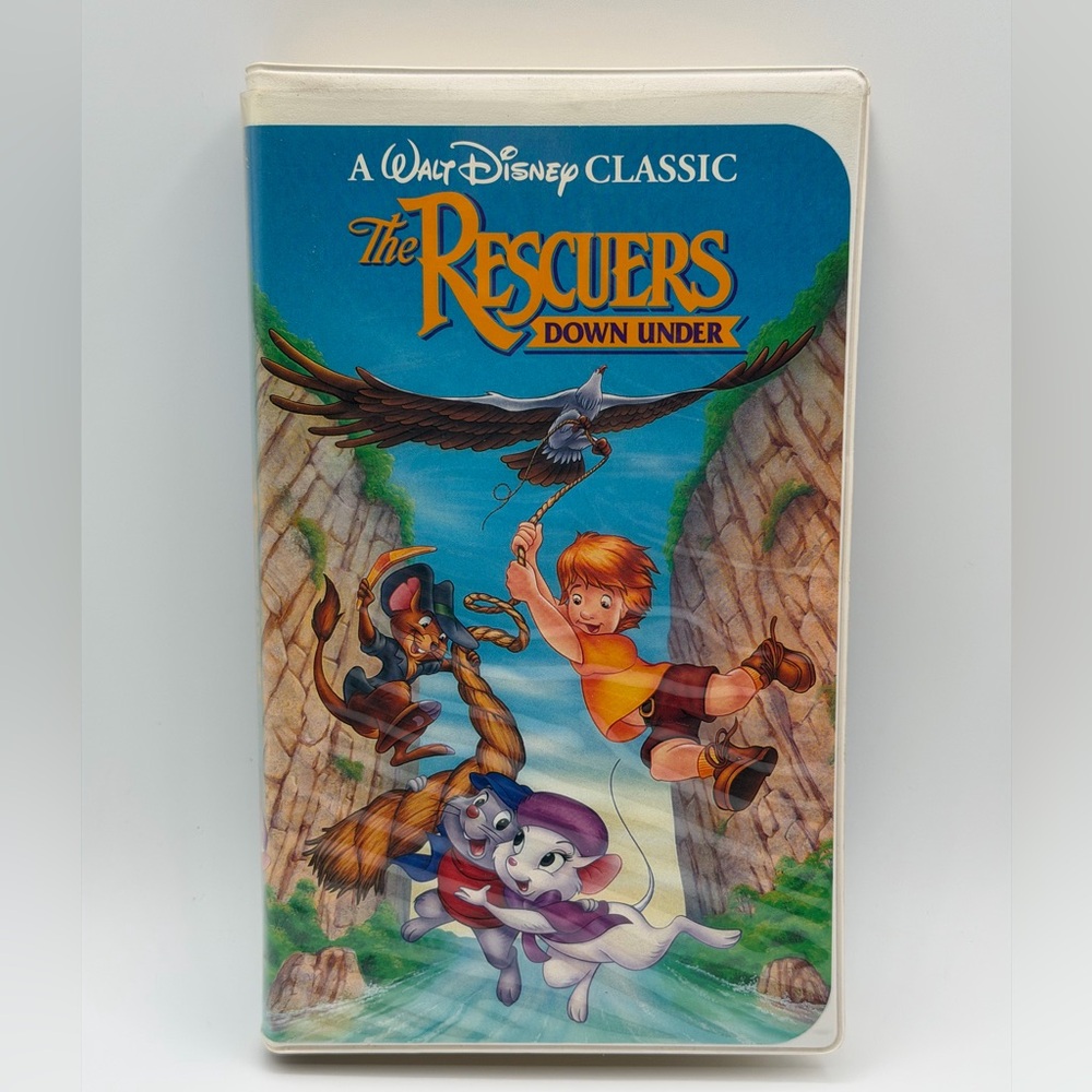 Walt Disney: The Rescuers Down Under - Classic Black Diamond Case (VHS, 1991)